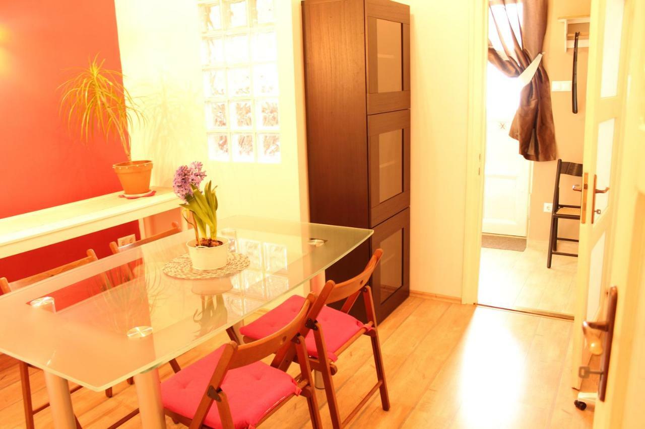 شقة Yasmine Flat بودابست المظهر الخارجي الصورة