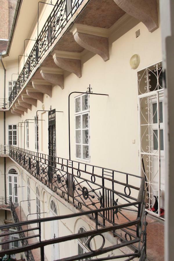 شقة Yasmine Flat بودابست المظهر الخارجي الصورة